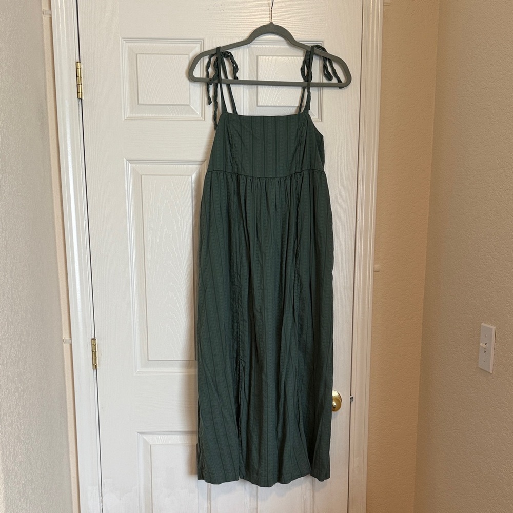 Old Navy Green Maxi Dress MEDIUM